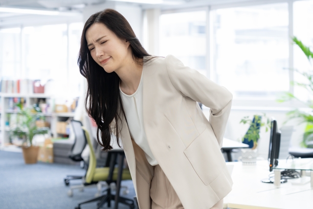 正しい知識で腰の不調を改善！整体で取り戻す快適な生活